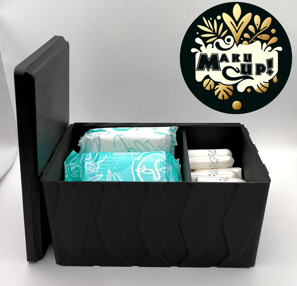 Maku Up! Binden & Tampon Organizer | Geschlossenes Design | Moderne Periodenbox | Hygienebox fürs Bad | 3D-gedruckt mit Rautenmuster