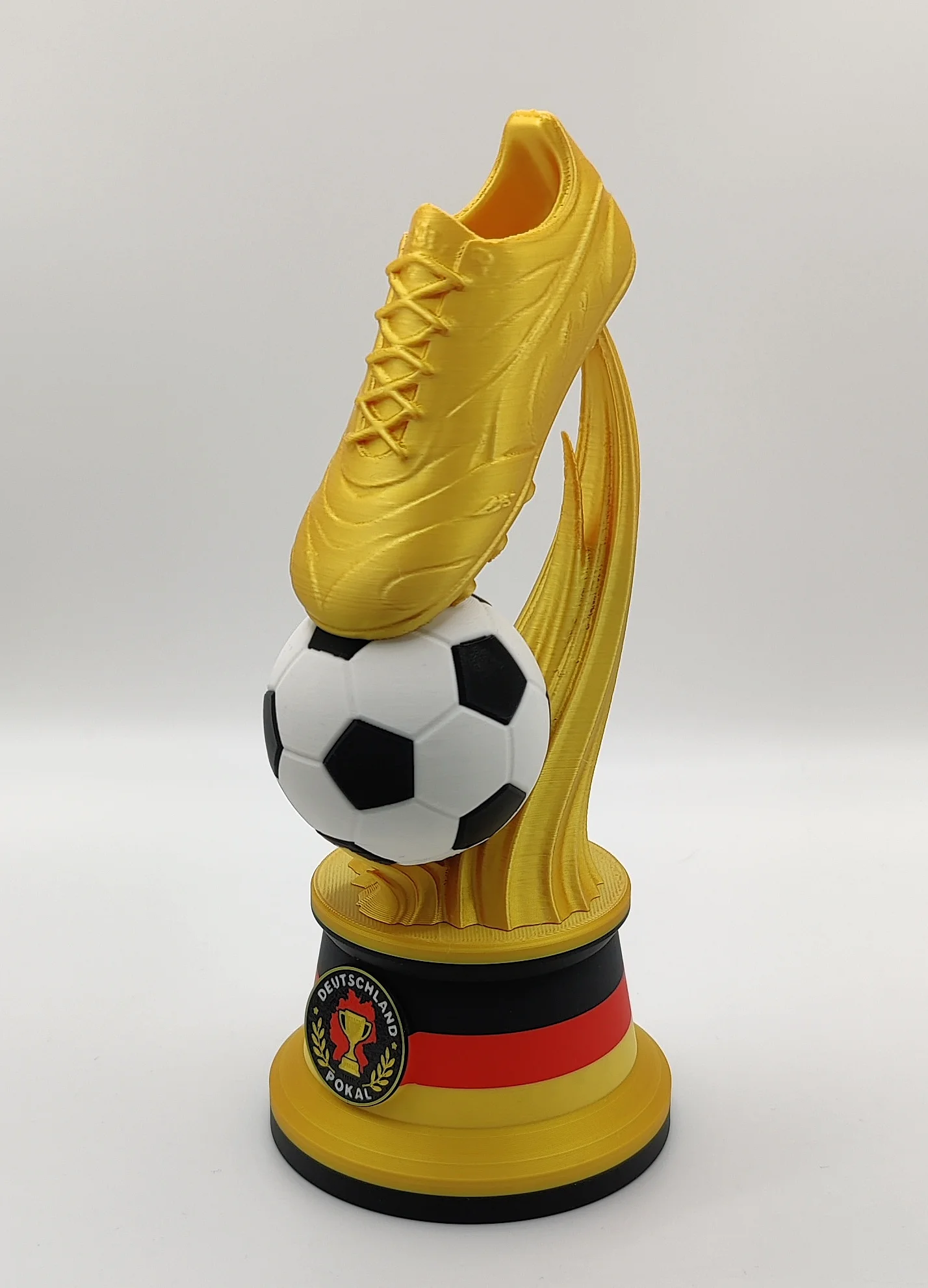 3D-gedruckter Fußball Pokal mit Fliegenschutz 3
